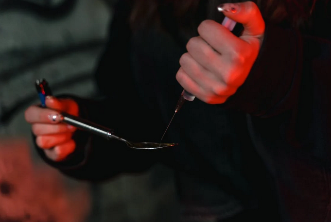 Drug Charges: Why You Need a Criminal Defense Lawyer on Your Side post thumbnail image